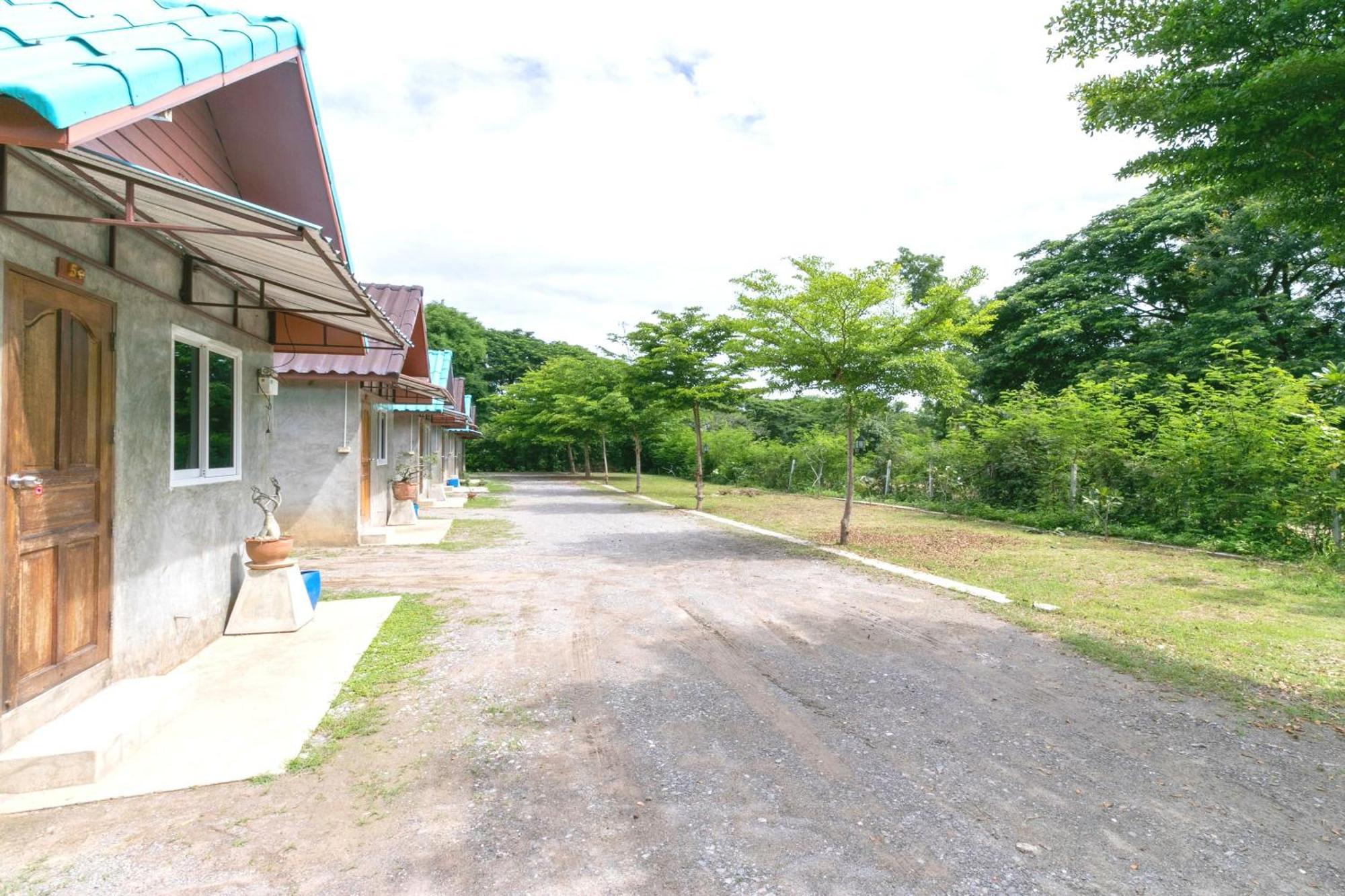 The Rome Resort Pran Buri Exterior foto